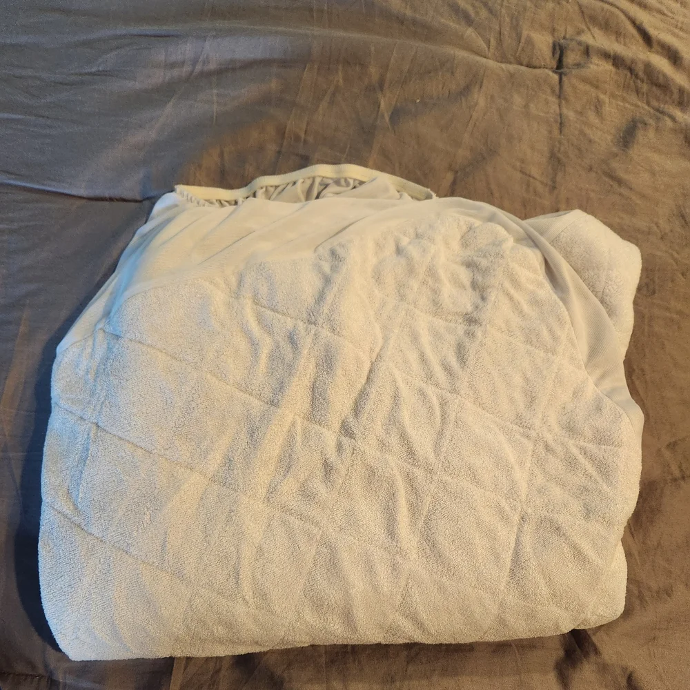 Soft White Quilted Toddler Or Crib Sized Mattress Cover